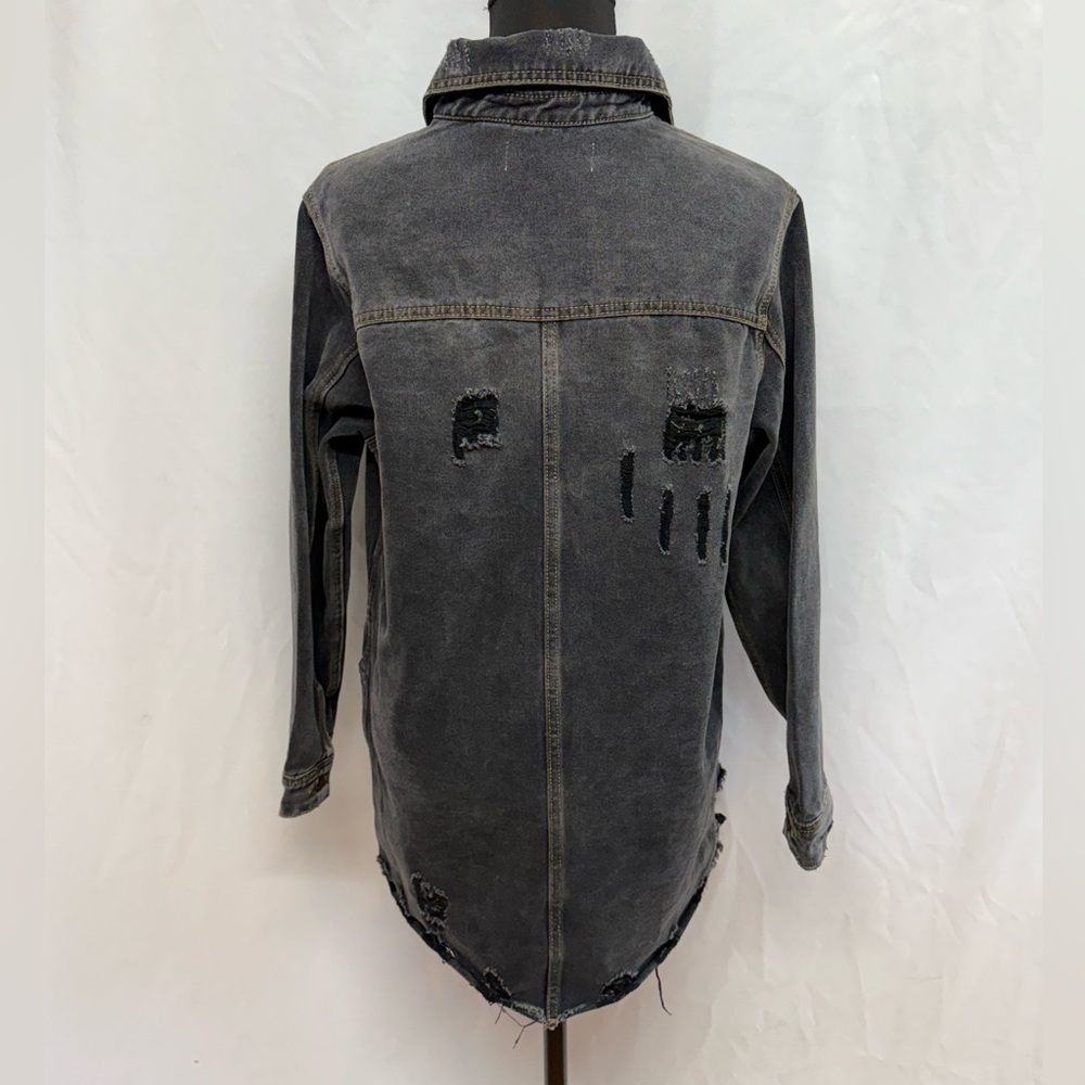 Veveret Small Black Distressed Button Up Denim Jacket Frayed Hem Edgy - Picture 10 of 13